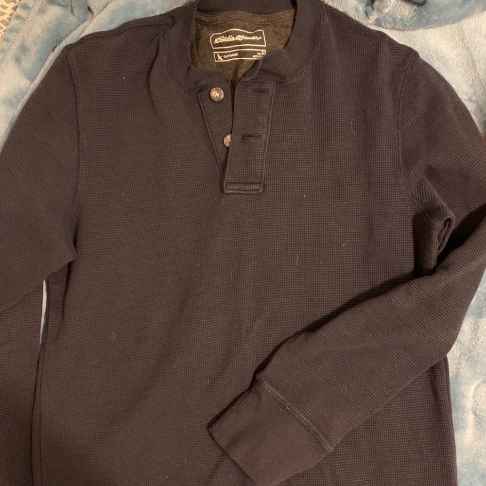 Navy Eddie Bauer men’s Henley